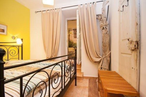 Apartments Mediteranea Baska  Bagian luar foto
