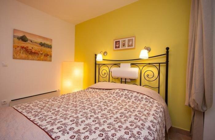 Apartments Mediteranea Baska  Bagian luar foto