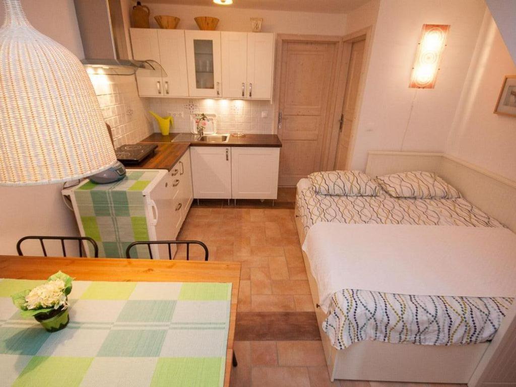 Apartments Mediteranea Baska  Bagian luar foto